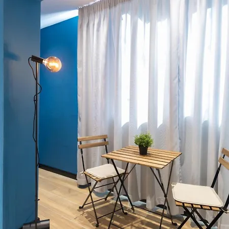 Urban Block Pensión Tirana