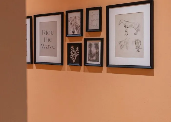 Urban Block Vendégház Tirana